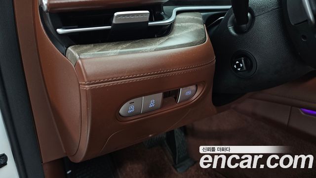 Genesis G90 2022 — photo 26