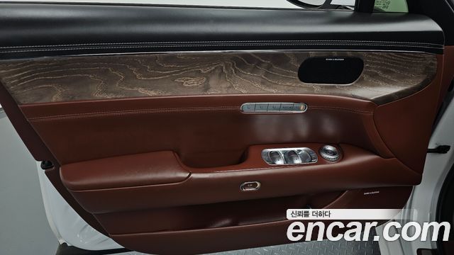 Genesis G90 2022 — photo 14
