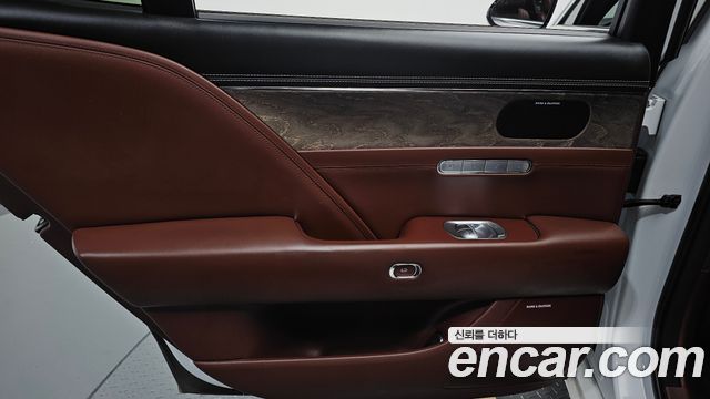 Genesis G90 2022 — photo 15