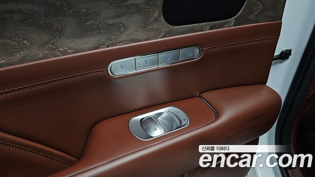 Genesis G90 2022 — photo 27