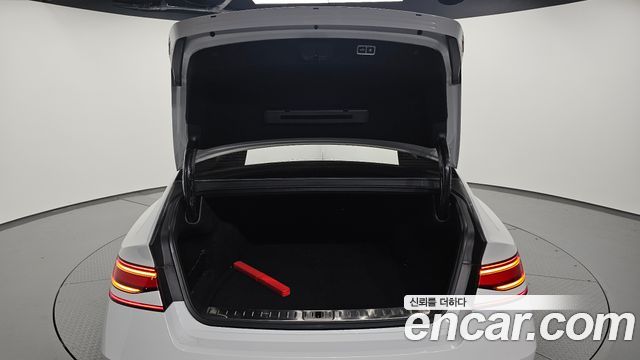 Genesis G90 2022 — photo 30