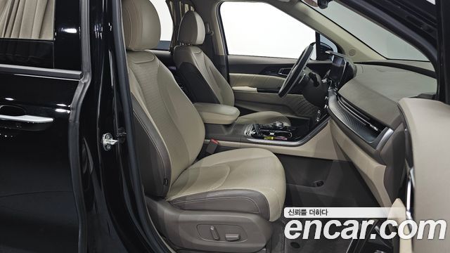 Kia Canival 2021 — photo 13