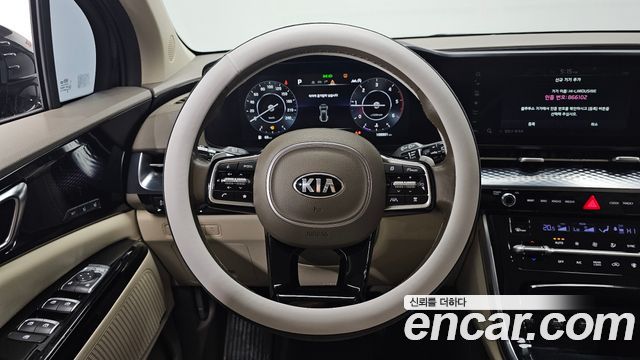 Kia Canival 2021 — photo 19