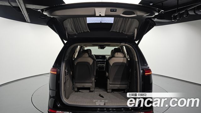 Kia Canival 2021 — photo 26