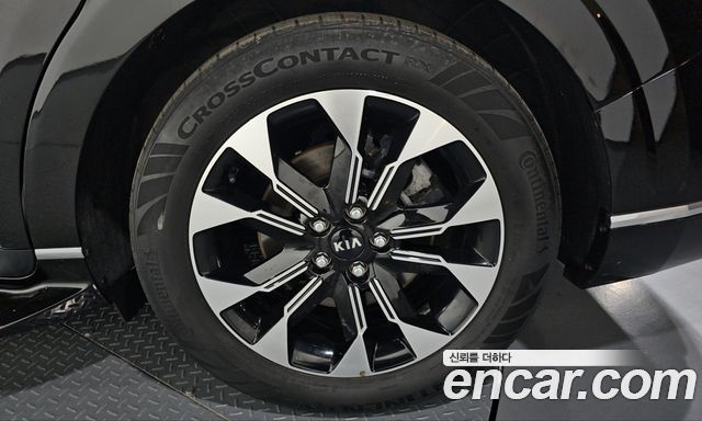 Kia Canival 2021 — photo 7