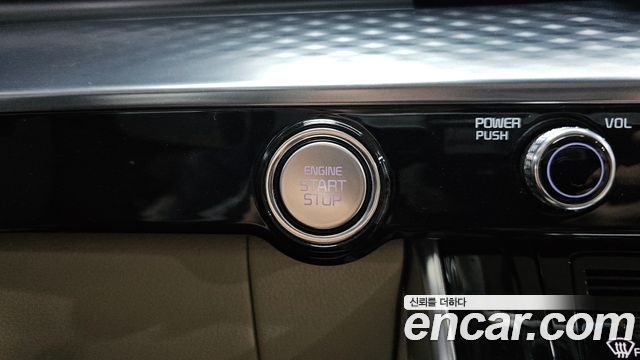 Kia Canival 2021 — photo 27