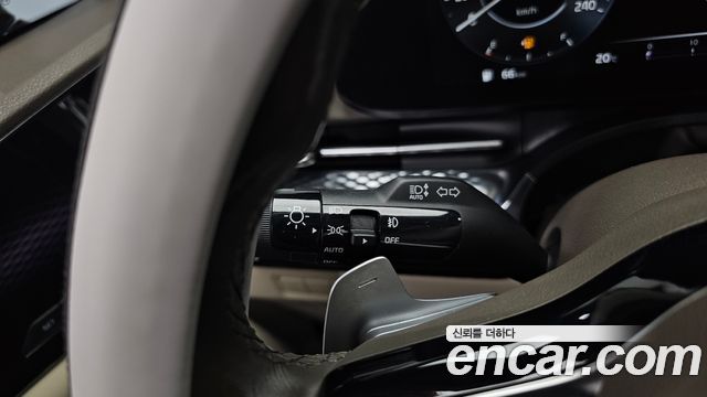 Kia Canival 2021 — photo 29