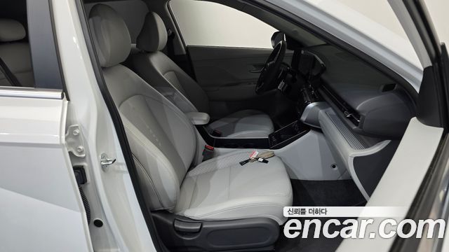 Hyundai Kona 2025 — photo 16
