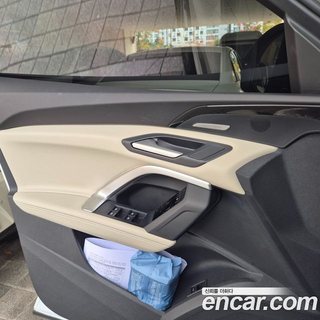 Audi Q5 2025 — photo 4