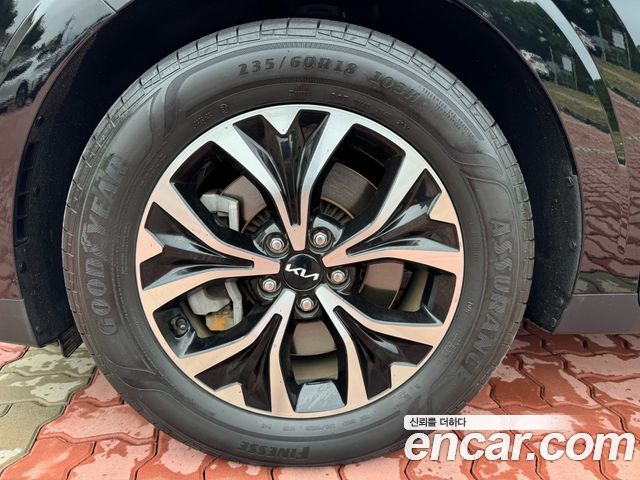 Kia Canival 2022 — photo 5