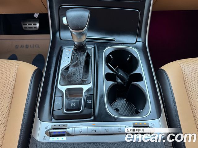 Kia Canival 2022 — photo 9