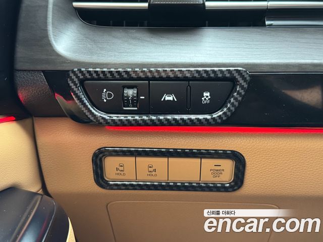 Kia Canival 2022 — photo 15