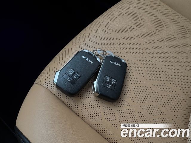 Kia Canival 2022 — photo 19