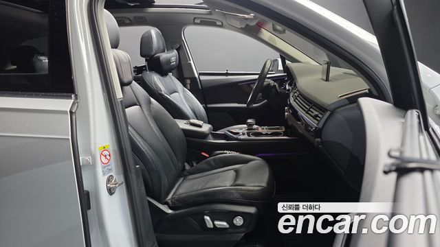Audi Q7 2016 — photo 11