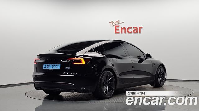 Tesla Model 3 2024 — photo 2