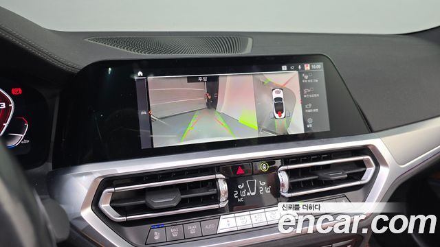 BMW 4-Series 2023 — photo 20