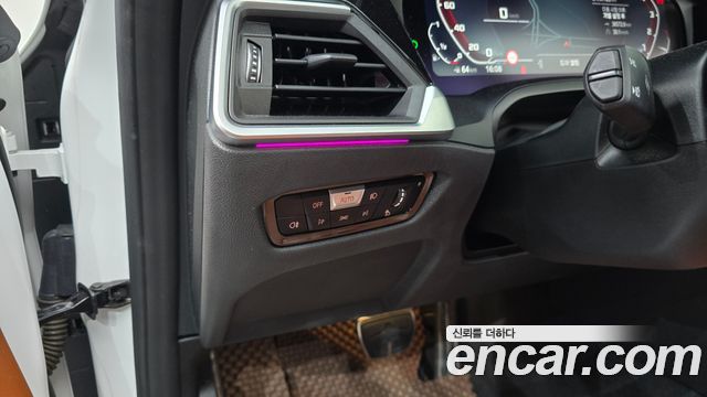 BMW 4-Series 2023 — photo 26