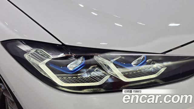 BMW 4-Series 2023 — photo 8