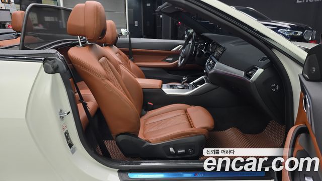 BMW 4-Series 2023 — photo 16