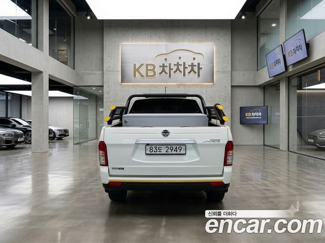 KG Mobility KORANDO 2015 — photo 11