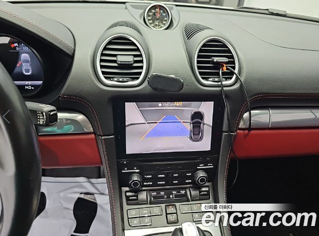 Porsche 718 2018 — photo 10