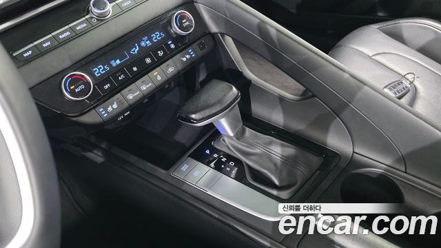 Hyundai AVANTE 2023 — photo 12