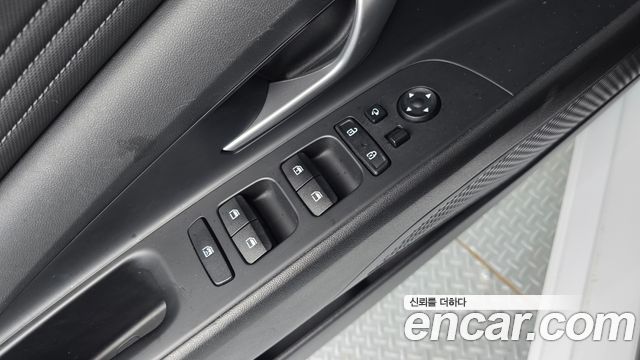 Hyundai AVANTE 2023 — photo 18