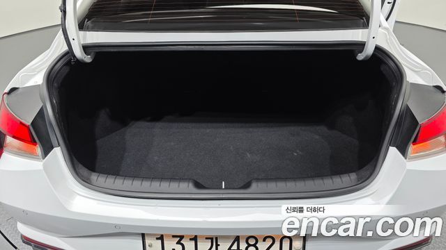 Hyundai AVANTE 2023 — photo 22