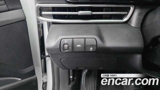 Hyundai AVANTE 2023 — photo 25