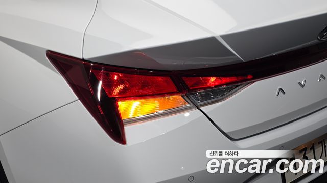 Hyundai AVANTE 2023 — photo 9