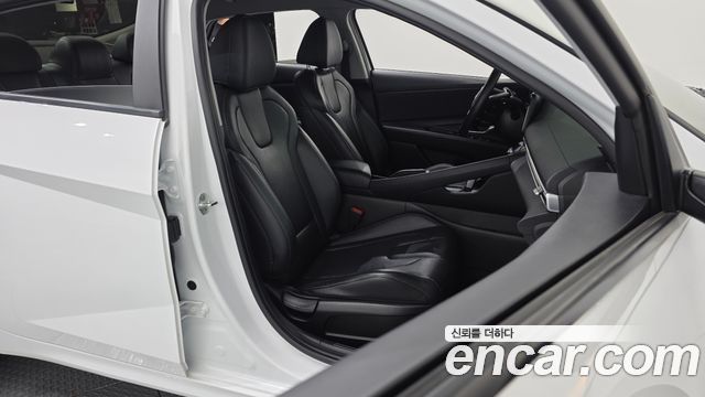 Hyundai AVANTE 2023 — photo 16