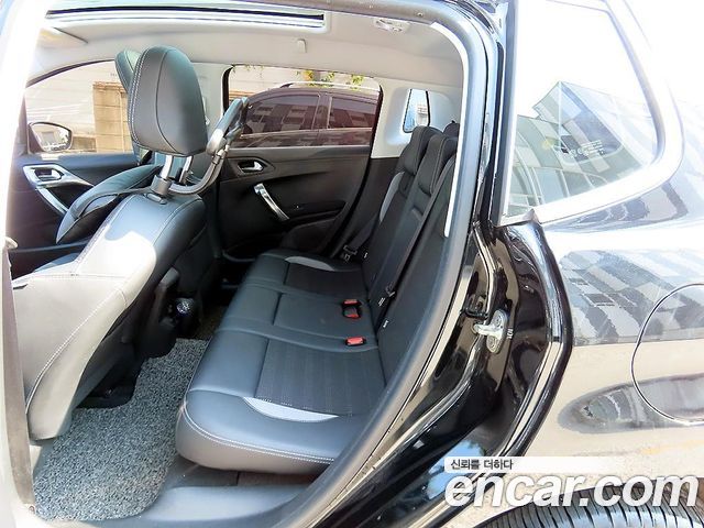 Peugeot 2008 2016 — photo 6