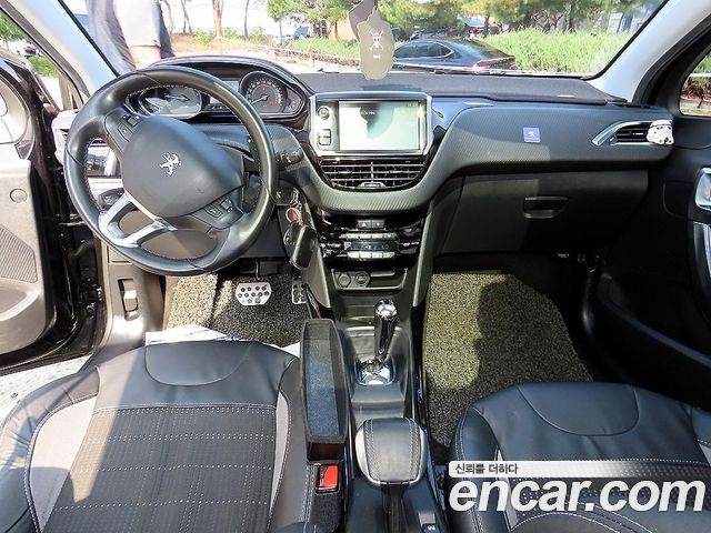 Peugeot 2008 2016 — photo 7