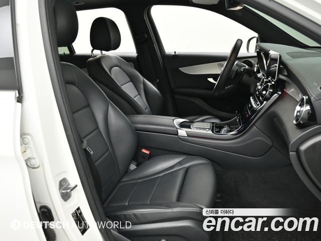 Mercedes-Benz GLC-Class 2021 — photo 10