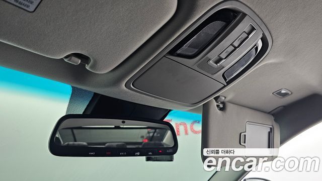 Kia K7 2020 — photo 29