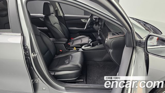 Kia K3 2019 — photo 13