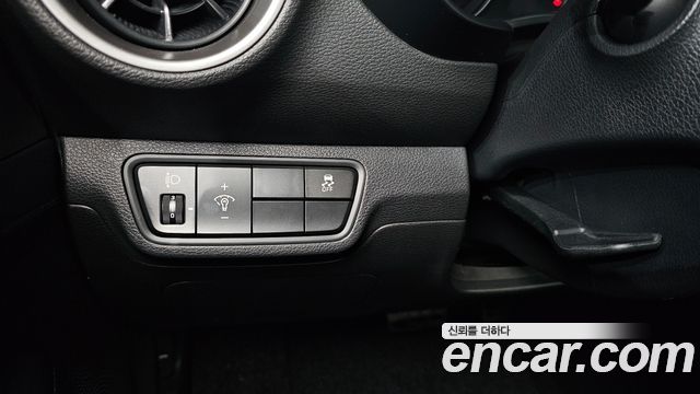 Kia K3 2019 — photo 22