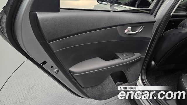 Kia K3 2019 — photo 15