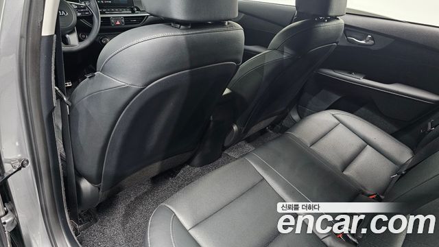 Kia K3 2019 — photo 28