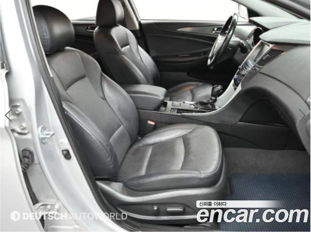 Hyundai Sonata 2014 — photo 17