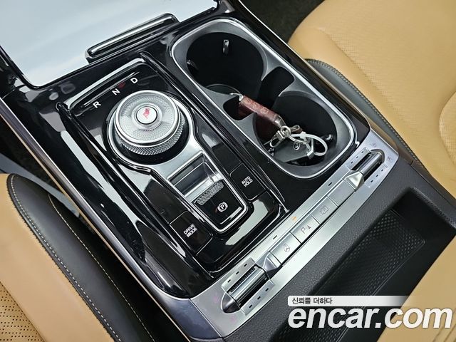 Kia Canival 2021 — photo 8