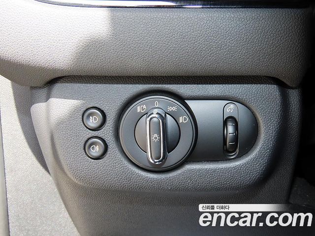 Mini Clubman 2023 — photo 12