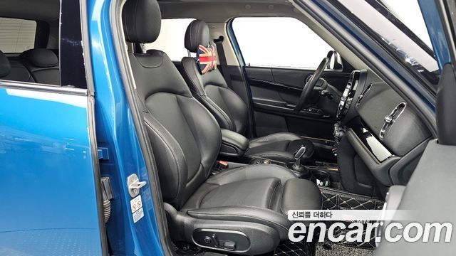 Mini Countryman 2021 — photo 17