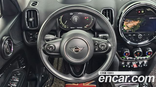 Mini Countryman 2021 — photo 19