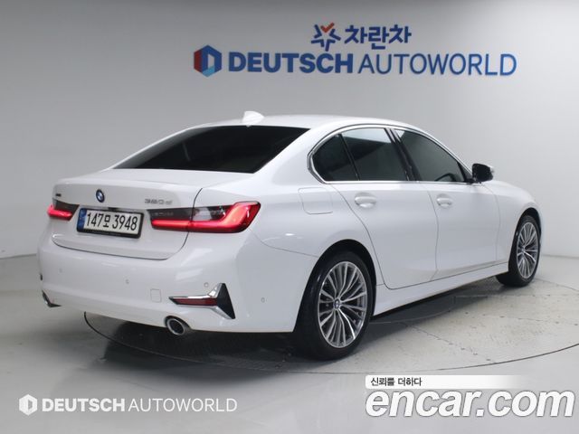 BMW 3-Series 2021 — photo 2