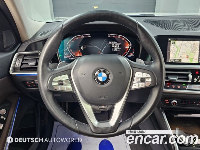 BMW 3-Series 2021 — photo 13