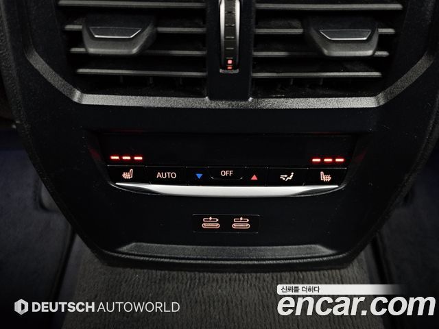 BMW 3-Series 2021 — photo 16