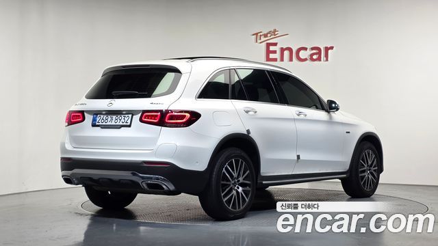 Mercedes-Benz GLC-Class 2021 — photo 2