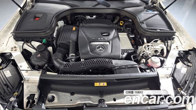 Mercedes-Benz GLC-Class 2021 — photo 6