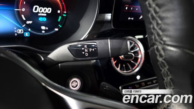 Mercedes-Benz GLC-Class 2021 — photo 9